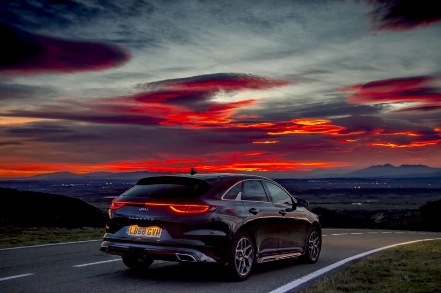  Kia ProCeed GT Line 2019 года  (UK) (фото 35 из 40)
